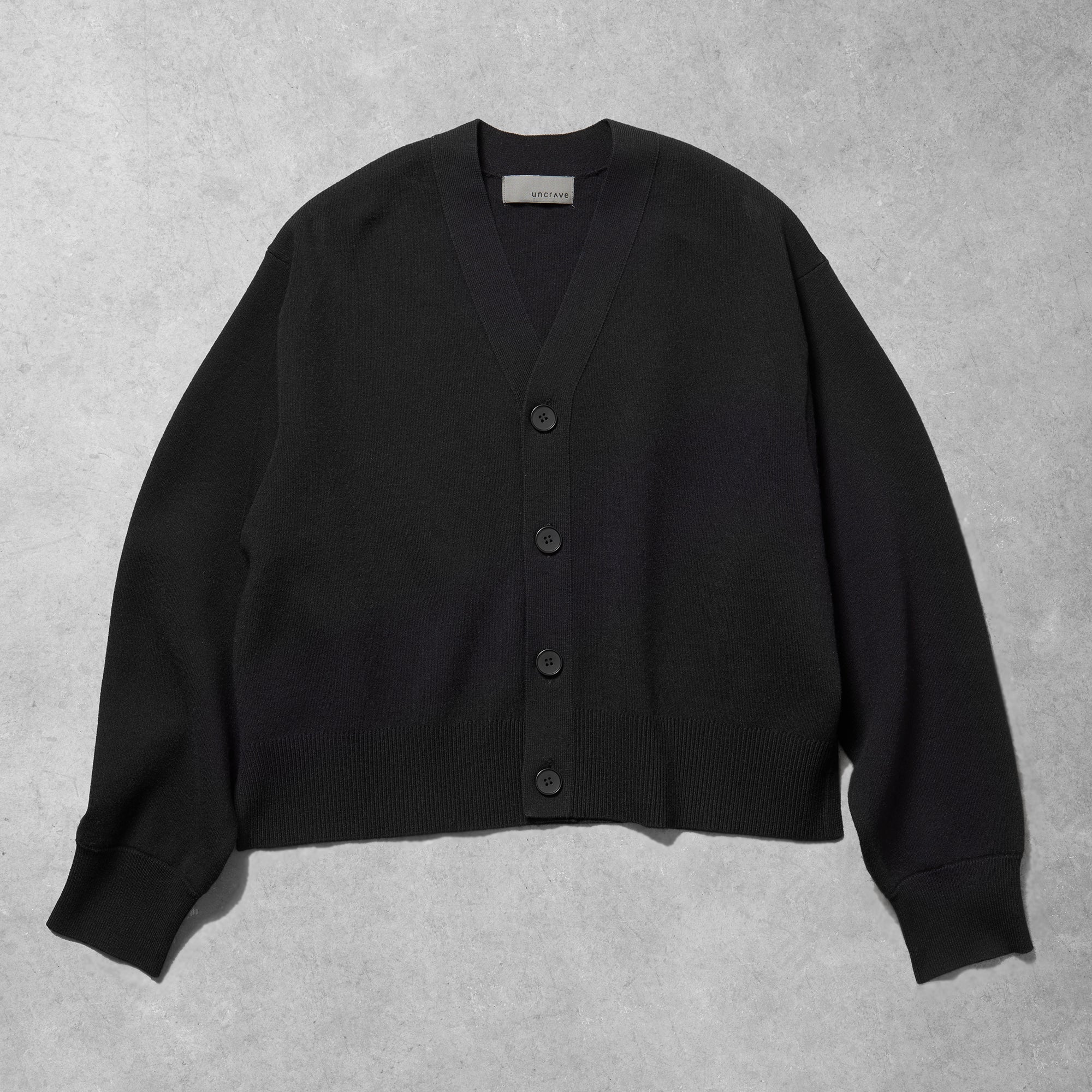 ミモレ別注】山根亜希子さん×uncrave Vネックカーディガン – K2CSTORE