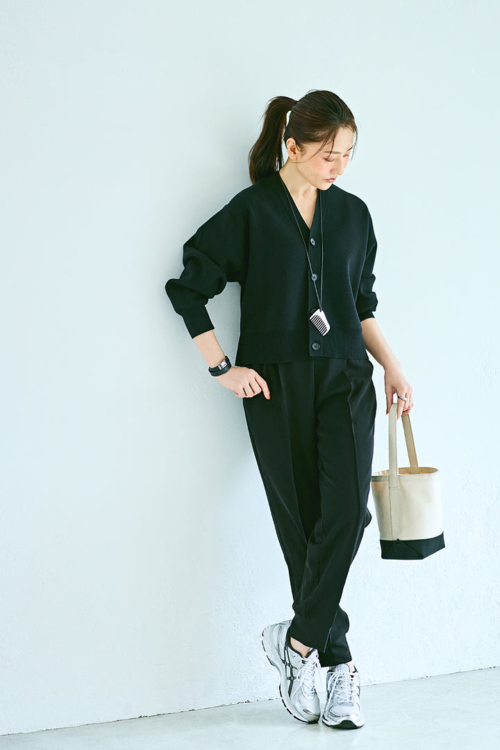 ミモレ別注】山根亜希子さん×uncrave Vネックカーディガン – K2CSTORE