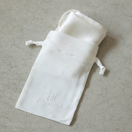 ★DRESS HERSELF シルクピローカバー ２枚セット＜シャンパンゴールド＆チャコールグレー＞（アロマミスト付） 残り3点