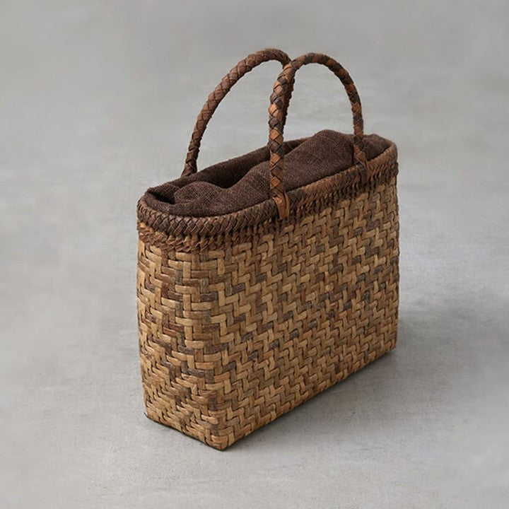 加根古工房のくるみのかごバッグ
