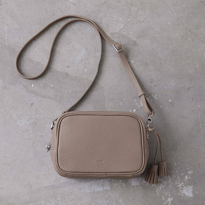 ★【ミモレ別注】VASICコンパクトショルダーバッグAnyway