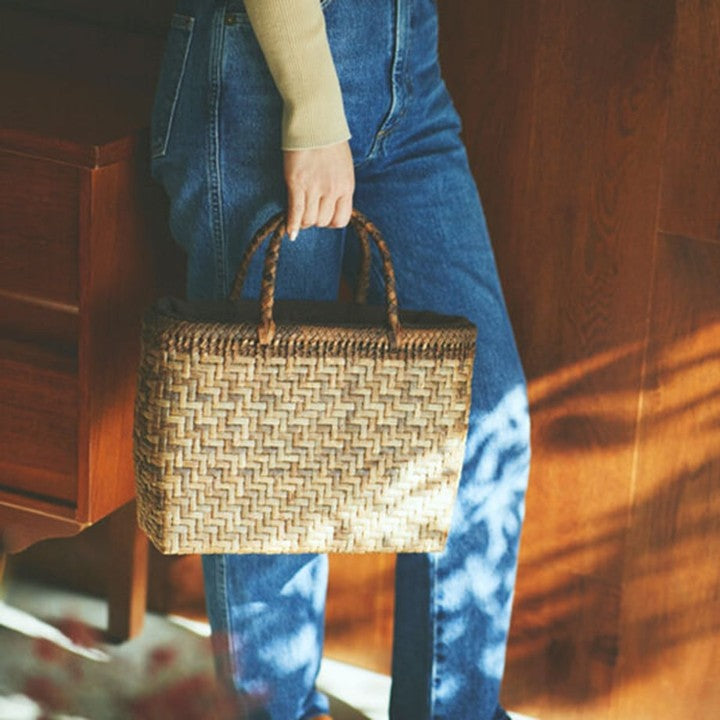 加根古工房のくるみのかごバッグ