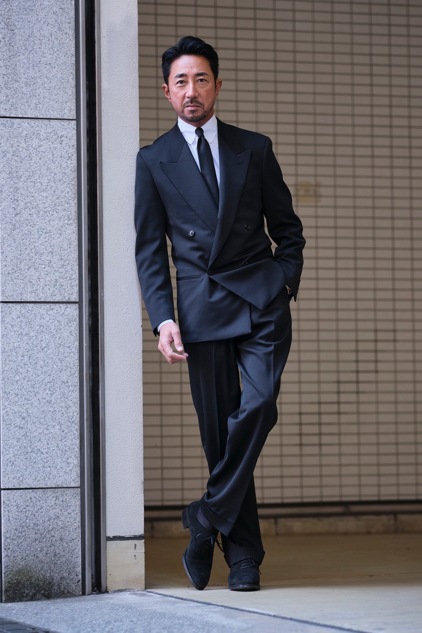 干場義雅プロデュース　ブラックスーツ