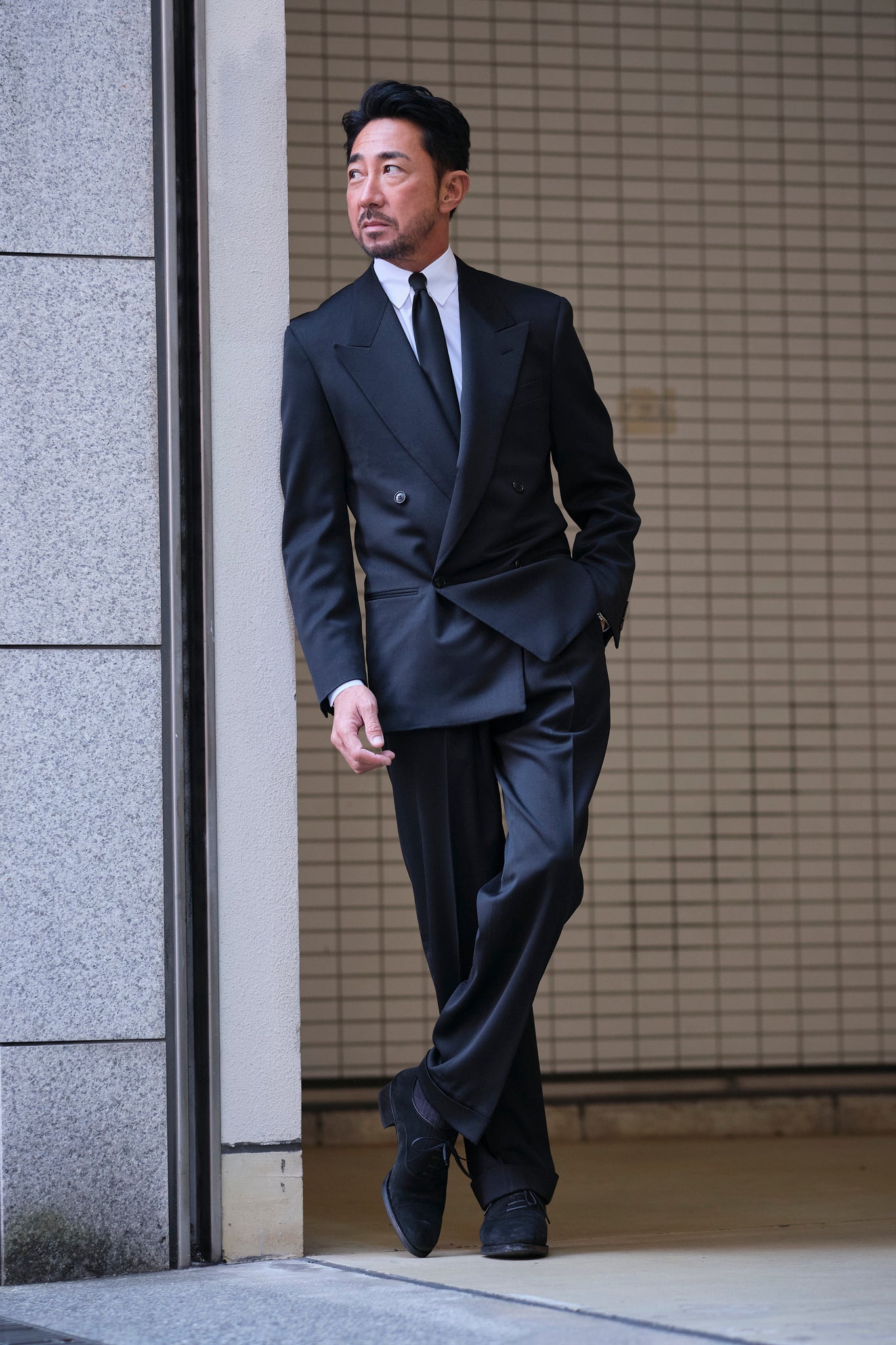 干場義雅プロデュース　ブラックスーツ