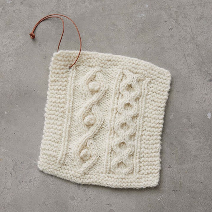 ヒツキ×ミモレ別注ニットカバー