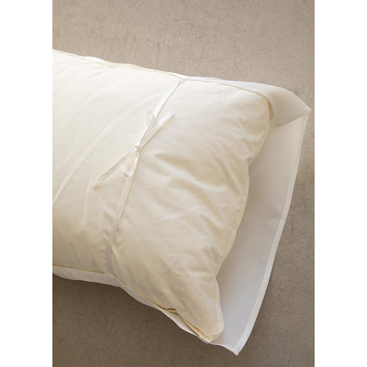 ★DRESS HERSELF シルクピローカバー ２枚セット＜ホワイト＆シャンパンゴールド＞（アロマミスト付）