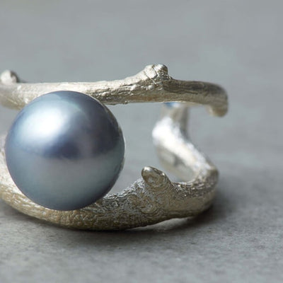 ボン マジック黒蝶バロックパールリング