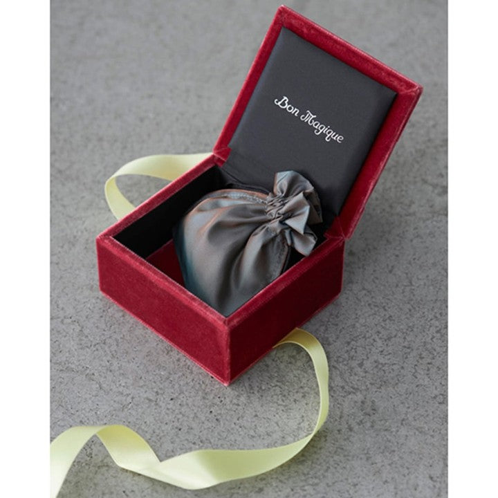 ミモレ別注・ボン マジック黒蝶バロックパール一粒ネックレス