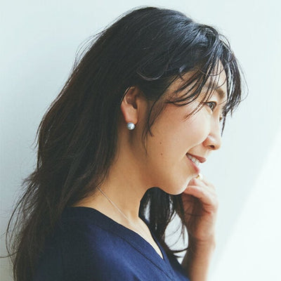 ボン マジック　白蝶バロックパールピアス９mm