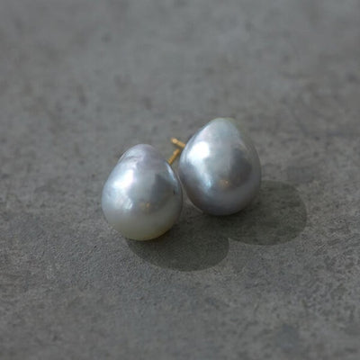 ★ボン マジック　白蝶バロックパールピアス13mm【数量限定】