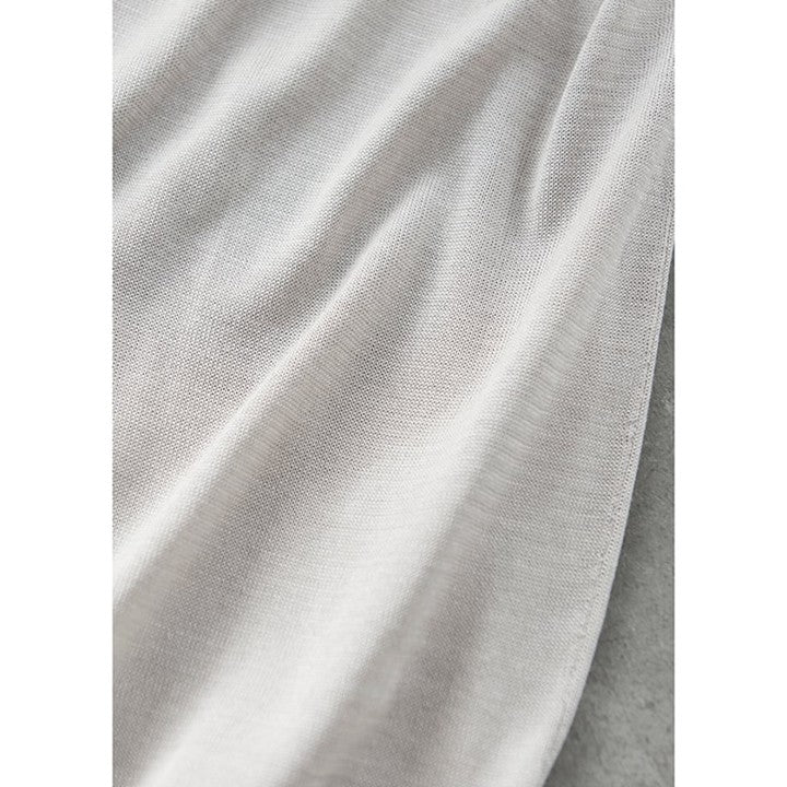 【ミモレ別注】スローン　シルククルーネックニット 〈ベージュ〉