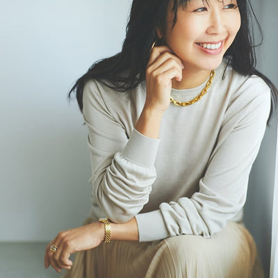 【ミモレ別注】スローン　シルククルーネックニット 〈ベージュ〉