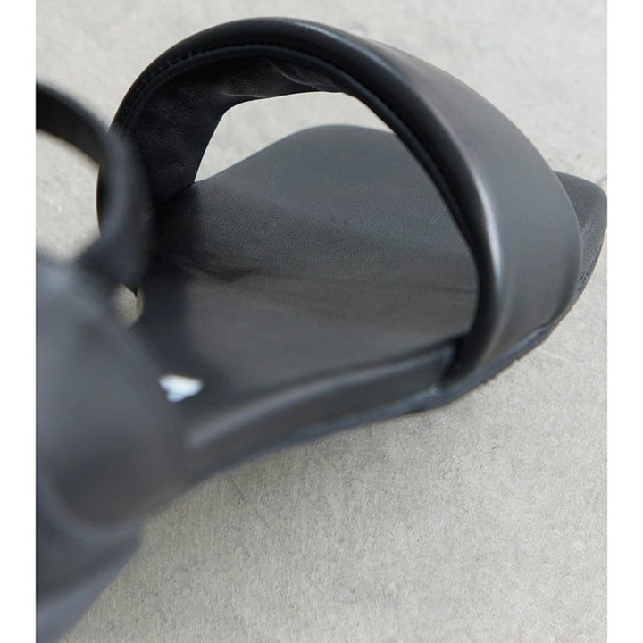 ★SHISEI パデッドサンダル【数量限定】