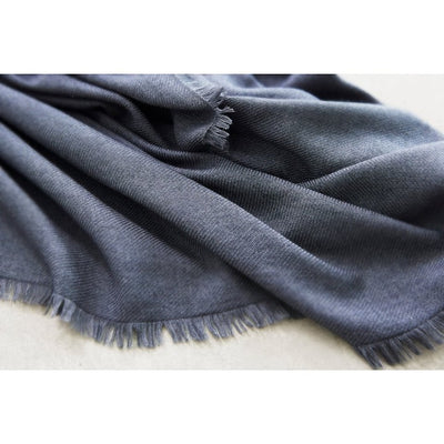 ★〈追加受注9/8まで〉【ミモレ別注】アソースメレのカシミヤシルク混ストール〈チャコールグレー〉