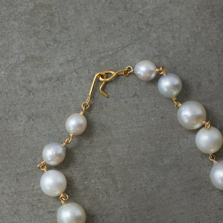 ボン マジック 白蝶バロックパール一連ネックレス