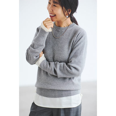 ★【ミモレ別注色】ドローイング ナンバーズのサテンボートブラウス