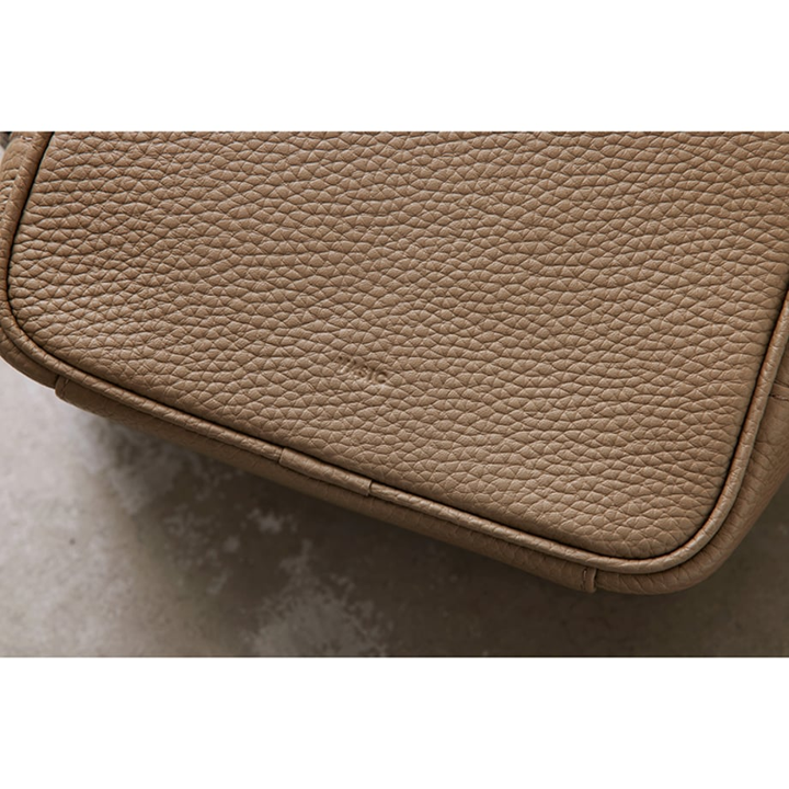 ★【ミモレ別注】VASICコンパクトショルダーバッグAnyway