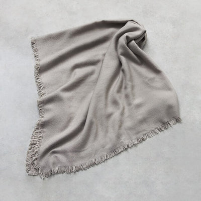 ★＜追加受注 9/5(月) 1500～＞アソースメレ×ミモレ　カシミアシルク混の別注グレージュストール【期間限定】