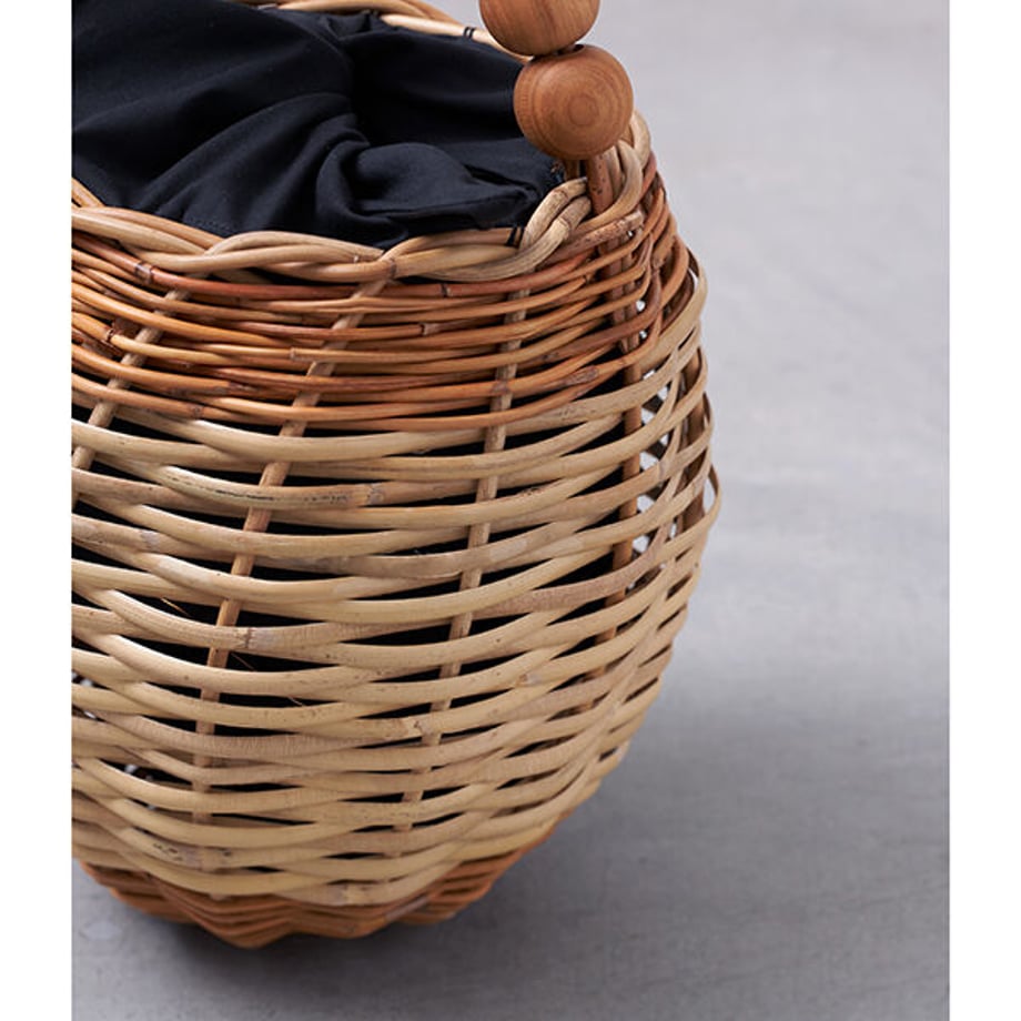 ヒツキのアンティークレース付きかごバッグ