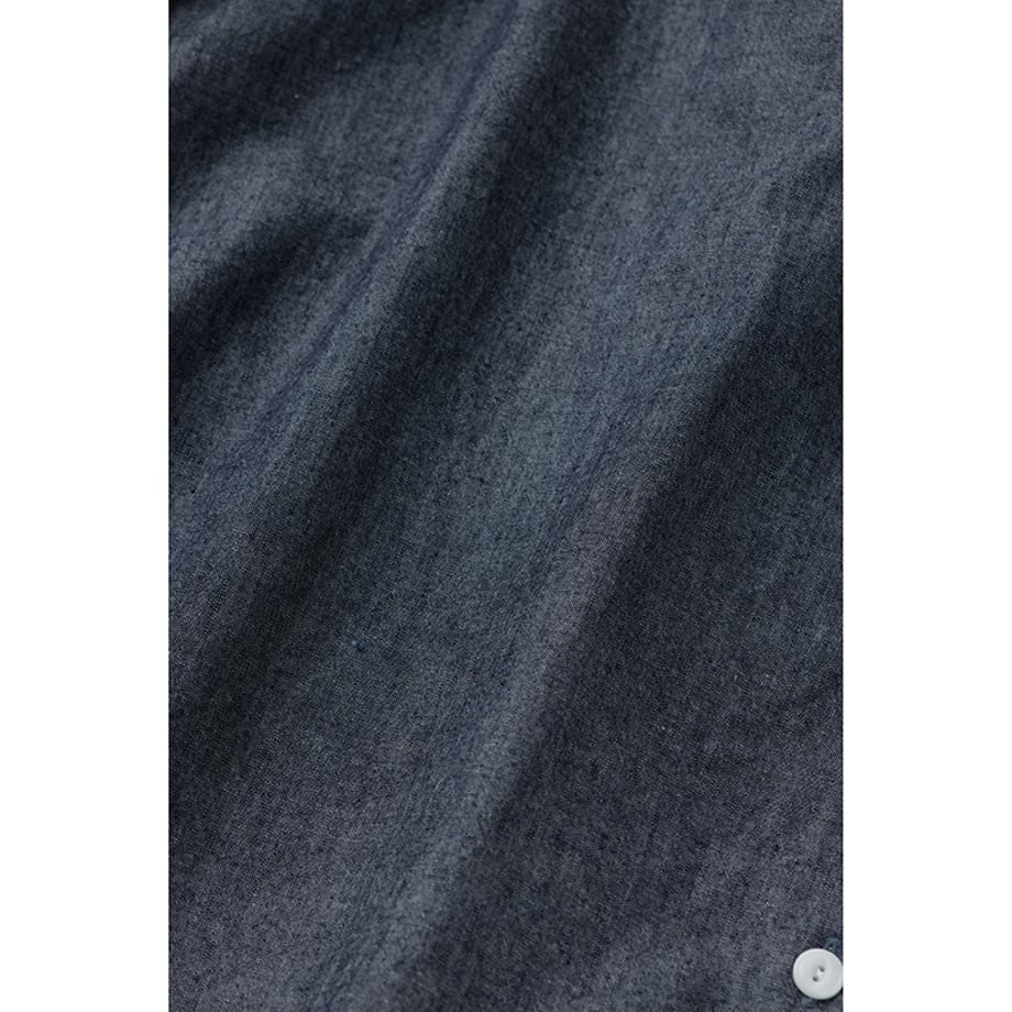 ★【ミモレ別注】マイ ウィークネスのシャンブレーシャツ【数量限定】