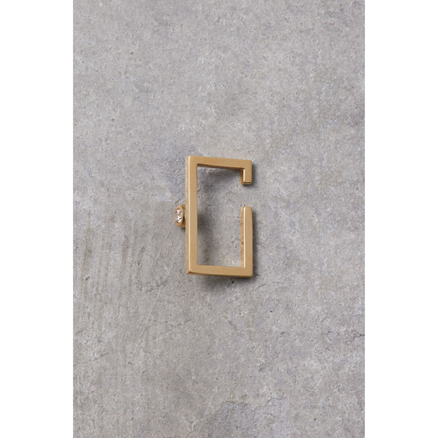 【ミモレ別注】アルティーダ ウード一粒ダイヤモンドイヤーカフ